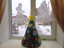 Новогодних окон веселый взгляд