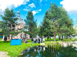 В православный женский день